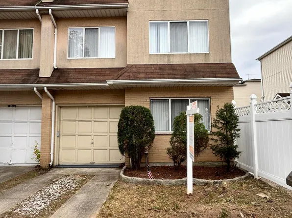 104 Wirt Ave, Staten Island, NY 10309