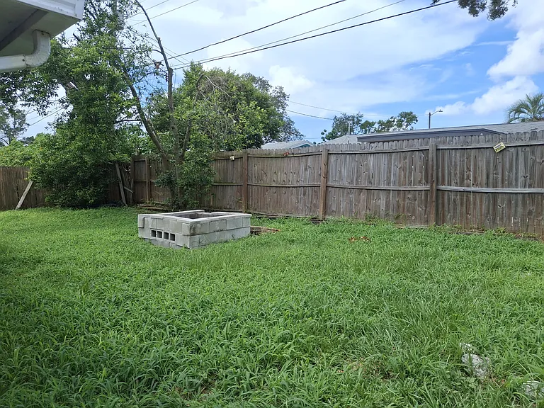 163 Doubloon Dr — Photo 10