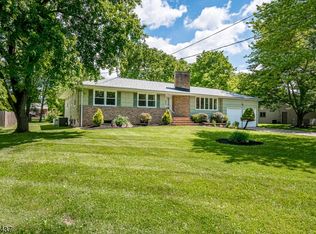 53 Van Doren Ave, Somerset, NJ 08873