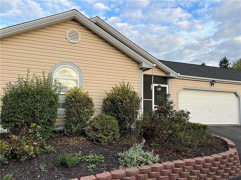 1st image of 45 Blueberry Ln