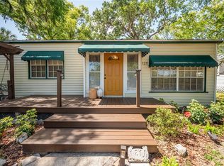 1211 E Park Cir, Tampa, FL 33604