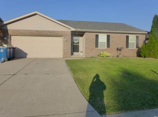 12833 Cold Water Dr, Evansville, IN 47725
