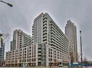 35 Bastion St #1702, Toronto, ON M5V 0C2