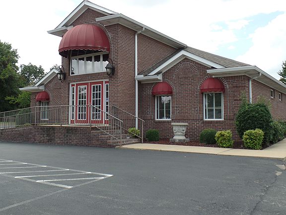 2nd image of 1301 Medical Park Cir