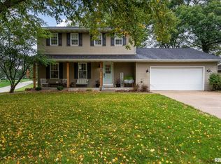 81 Cedar Ct, Geneseo, IL 61254