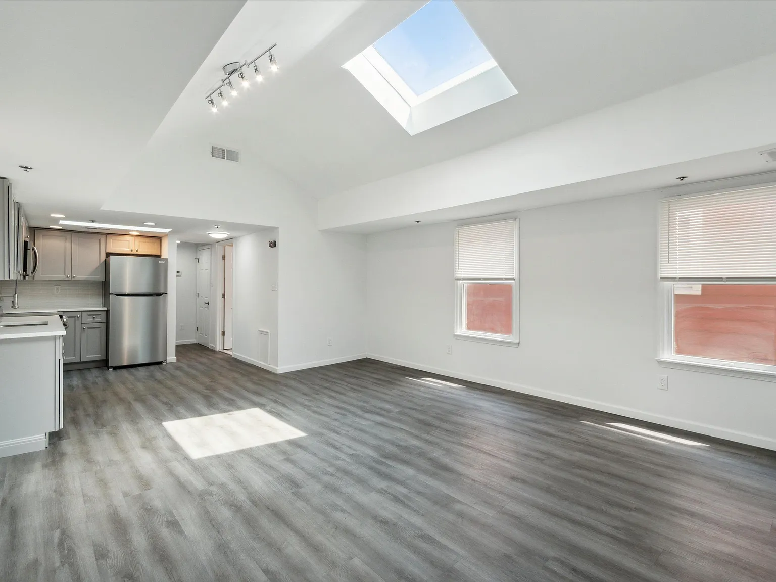 146 Nassau St — Photo 2