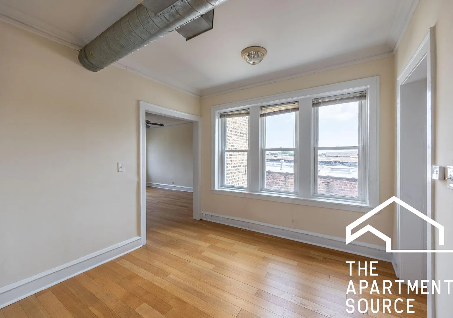 2 bed, 1000 sqft, $2,495 — Photo 4