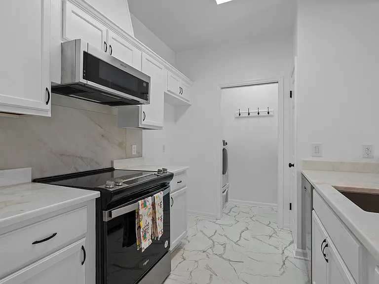 601 E Burgess Rd #H3 — Photo 12