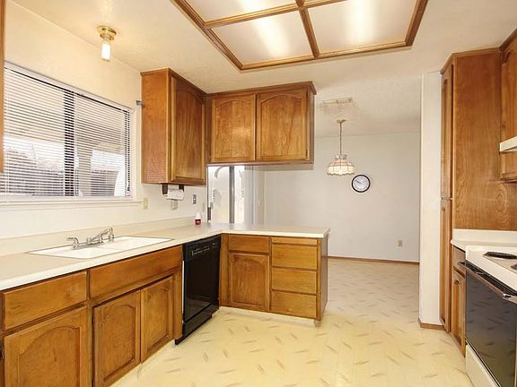 5th image of 4500 Galbrath Dr