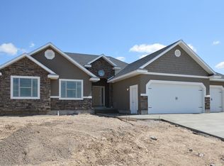 3611 S Boulder Creek Ln, Ammon, ID 83406