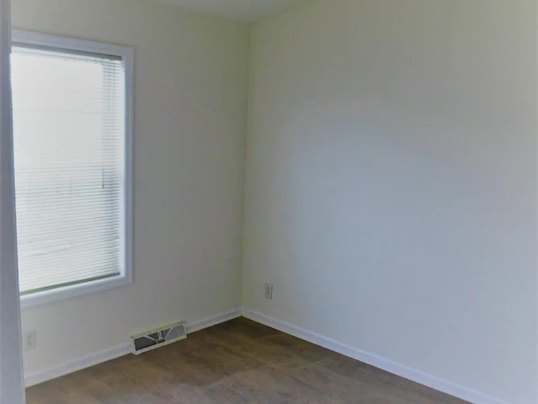 7324 Willow Glen Way — Photo 15