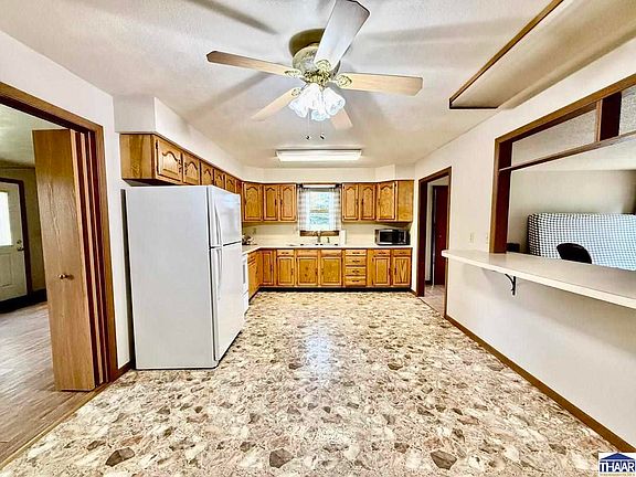 4th image of 12099 E Davis Ave