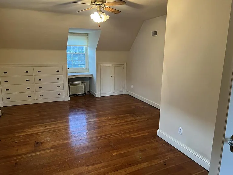 4027 N Glebe Rd — Photo 15