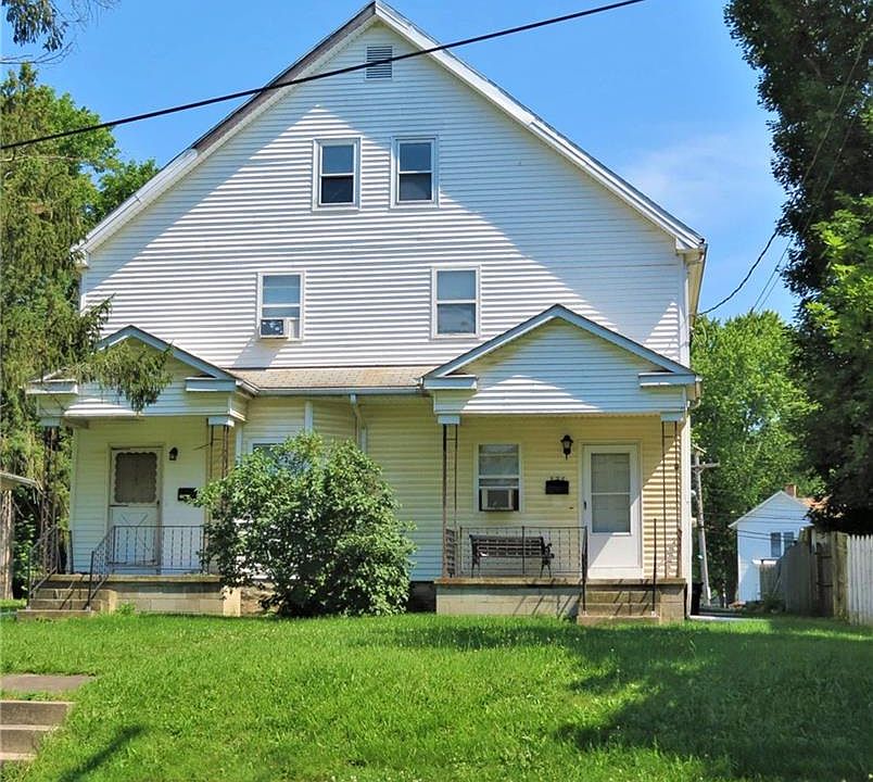 2nd image of 226 W Park Ave