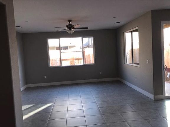 Greatroom concept off kitchen