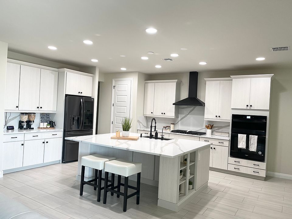 1st image of 5083 W Calle Vista Del Sur