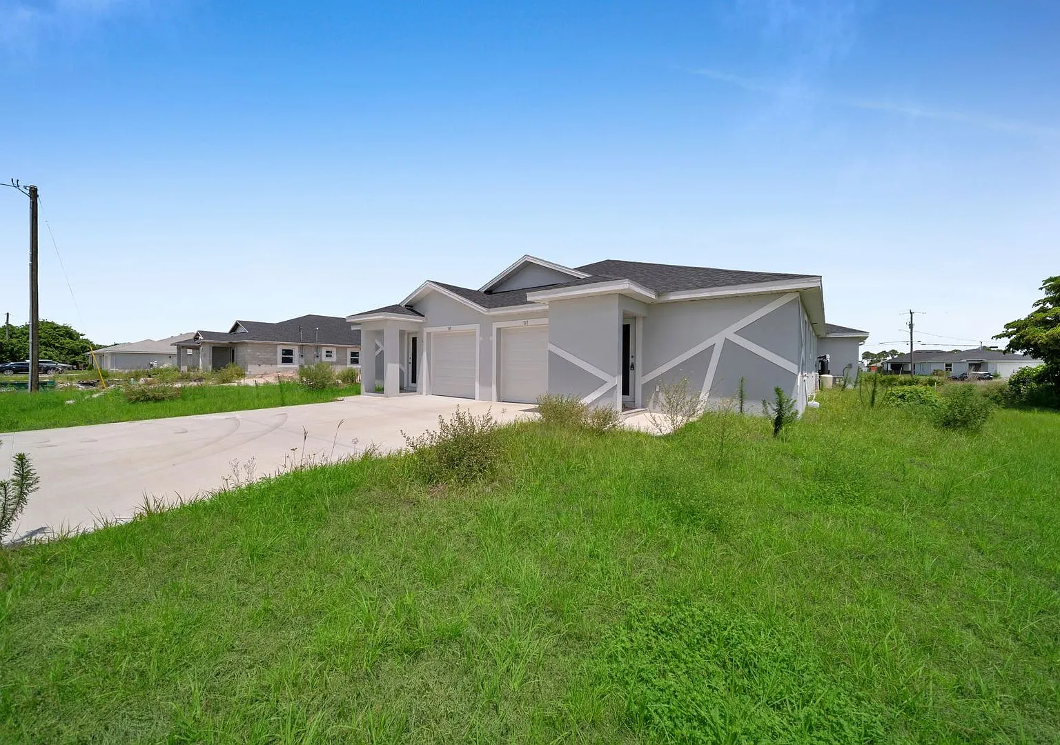 Duplex For Rent Ready For Move In! 3br/2bathroom. Lehigh Acres Fl 33977. New Construction! — Photo 2