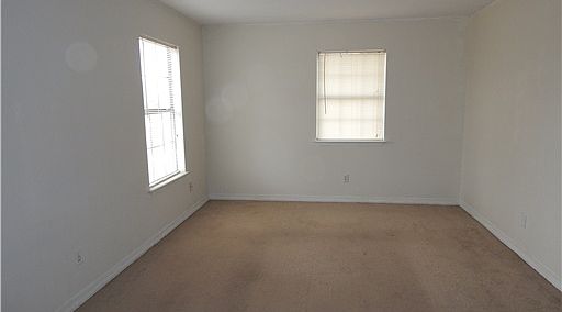 3rd image of 13183 North St