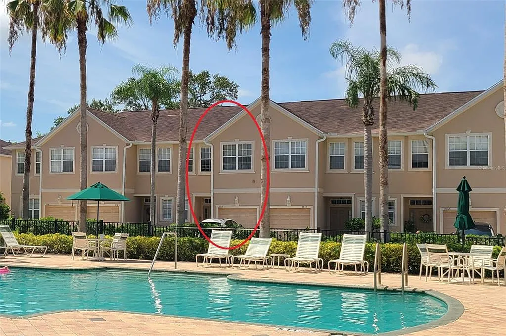 3 bed, 2.5 bath, 1378 sqft, $2,150 — Photo 1
