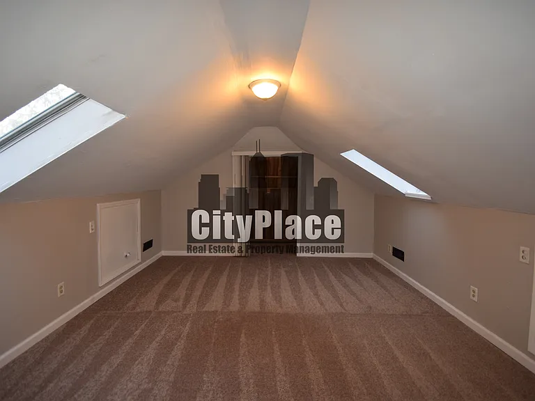 137 S Catherwood Ave — Photo 17