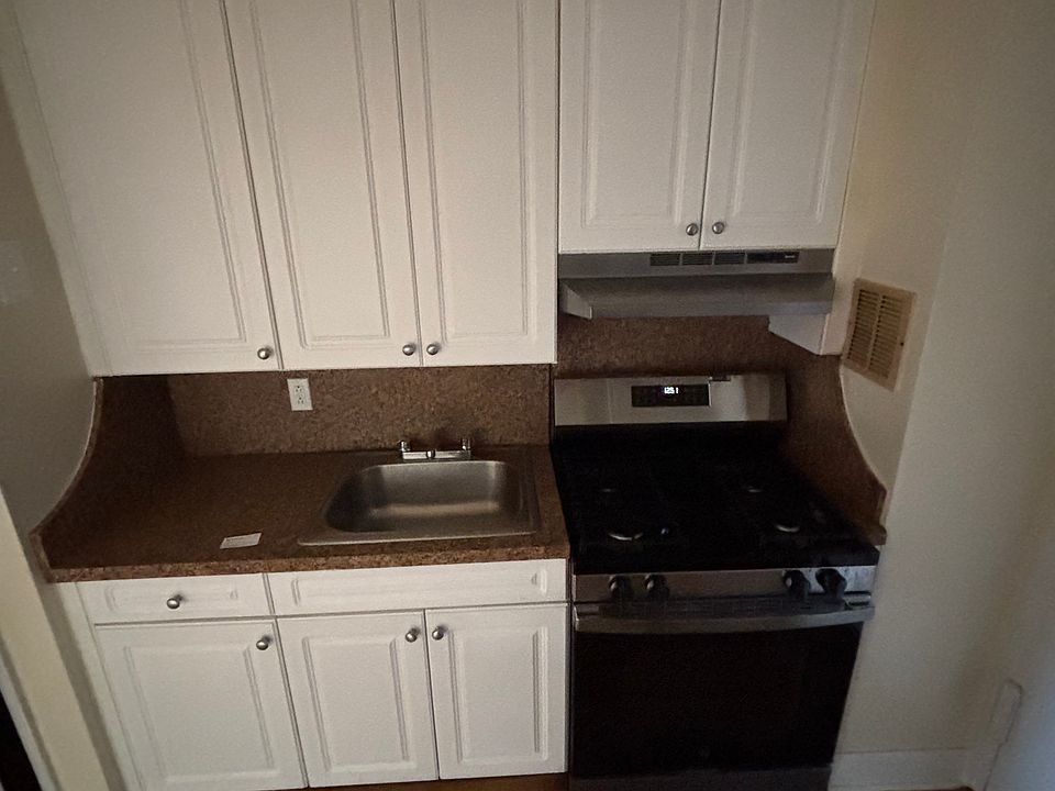 1st image of 8746 Chelsea St APT 3B