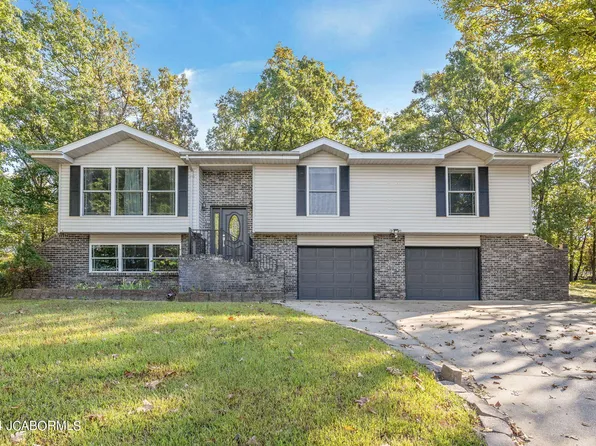 2900 Red Bud Cir, Jefferson City, MO 65109