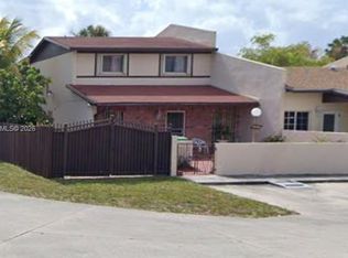 19599 NW 55th Circle Pl, Opa Locka, FL 33055