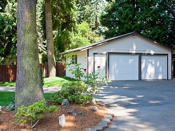 4th image of 1846 153rd Ave SE