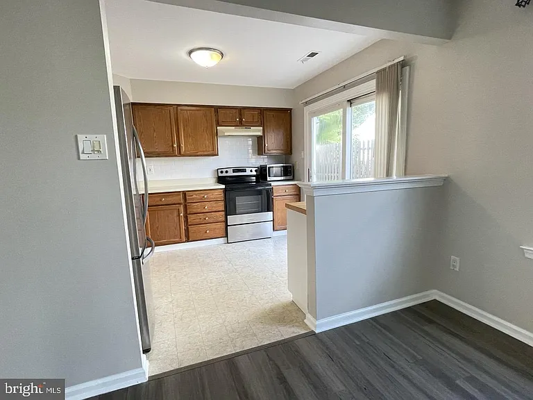 294 Woods Edge Pl — Photo 12