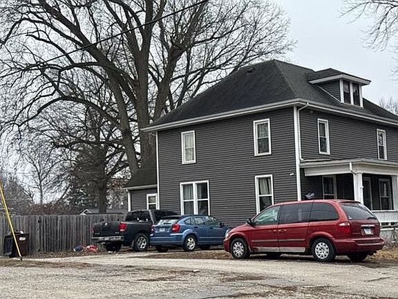 2nd image of 412 S Webster St