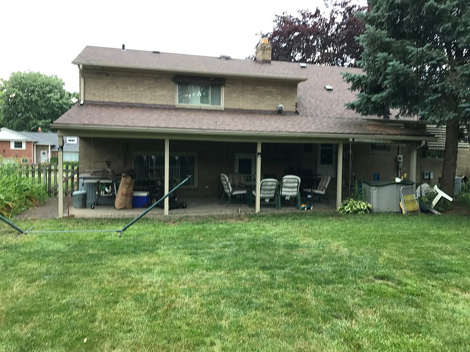 2nd image of 2810 Gibson Dr