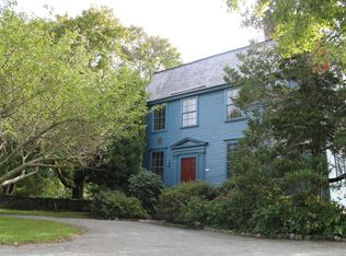 2556 W Main Rd, Portsmouth, RI 02871