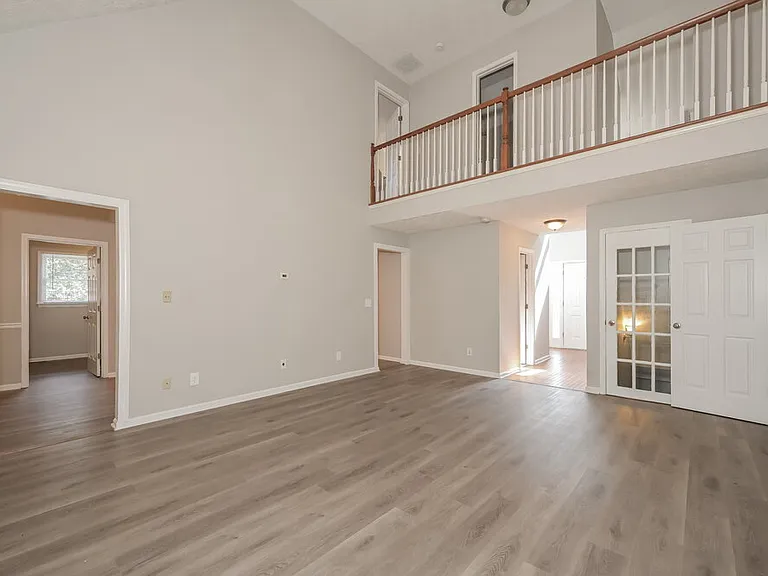 710 Maggie Mae Ln — Photo 6