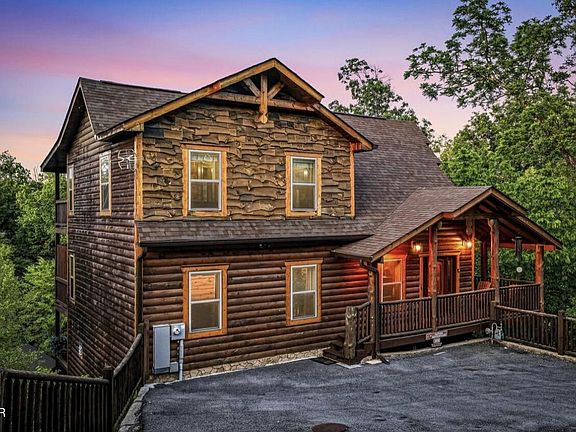 2nd image of 452 Alpine Mountain Way