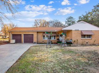 2302 S George Washington Blvd, Wichita, KS 67218