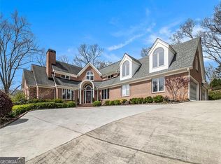 4910 Spruce Bluff Dr, Sandy Springs, GA 30350