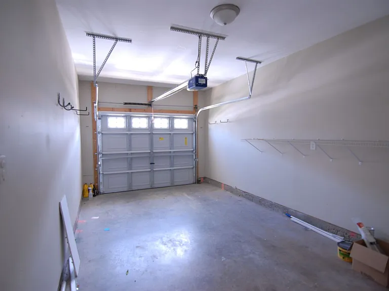 4036 Comrie Ln — Photo 17