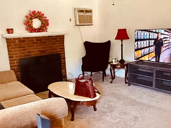 5th image of 4312 Ferguson Ln