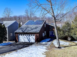 326 Tunxis Rd, West Hartford, CT 06107