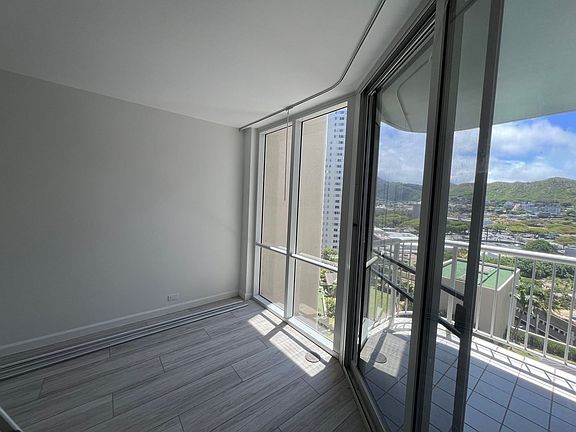 5th image of 1212 Nuuanu Ave APT 1406