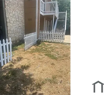 2200 Tabor Ct #B