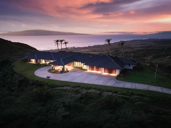 426 Wailau Pl, Lahaina, HI 96761