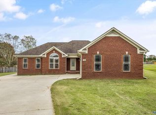 104 Louise Taylor Cir, Huntsville, AL 35811