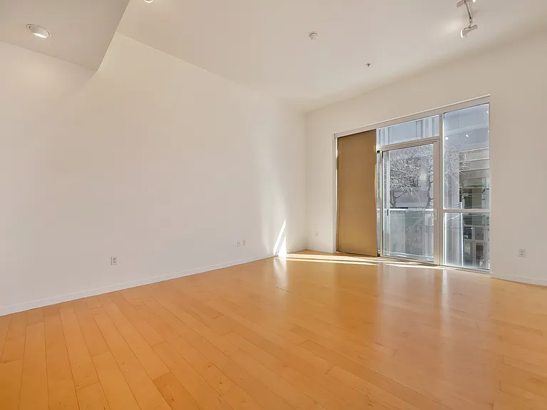 1020 12th St #405 — Photo 4