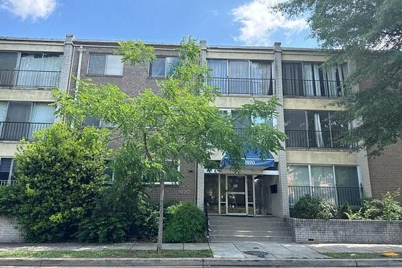 1st image of 1920 Naylor Rd SE APT T6