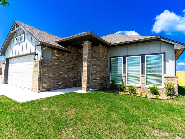 10886 S 271st East Ave, Coweta, OK 74429