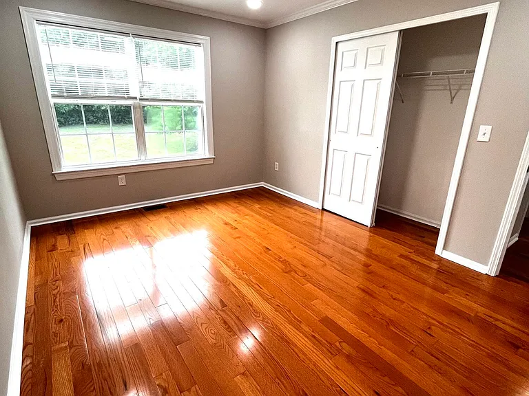 8 Buford Ct — Photo 30