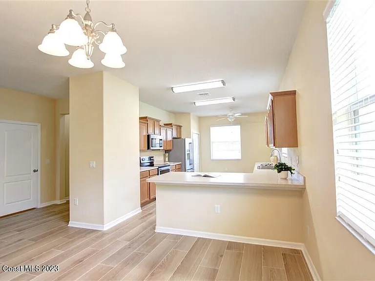 5834 Trieda Dr — Photo 9