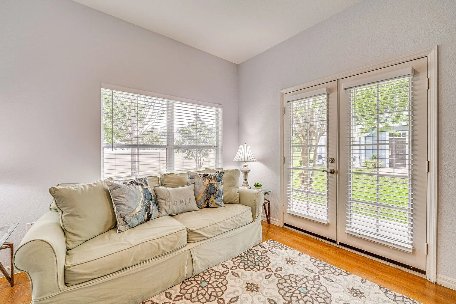 3 bed, 2.0 bath, 1463 sqft, $2,778 — Photo 2