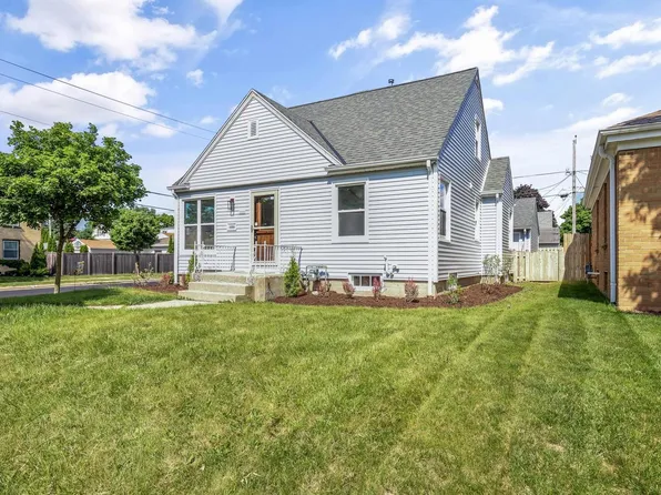 3700 South 21st STREET, Milwaukee, WI 53221